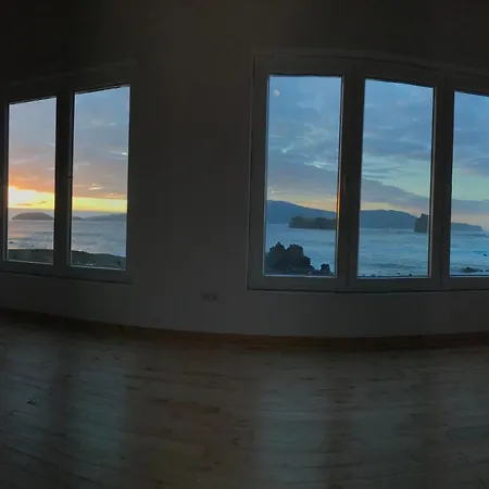 Casa-do-mar * Madalena (Azores)